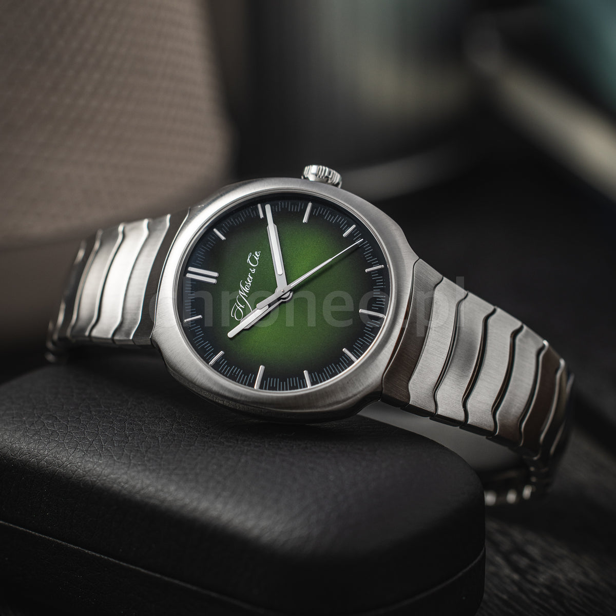 H. Moser &amp; Cie. Streamliner Center Seconds 40 ref. 6200-1200