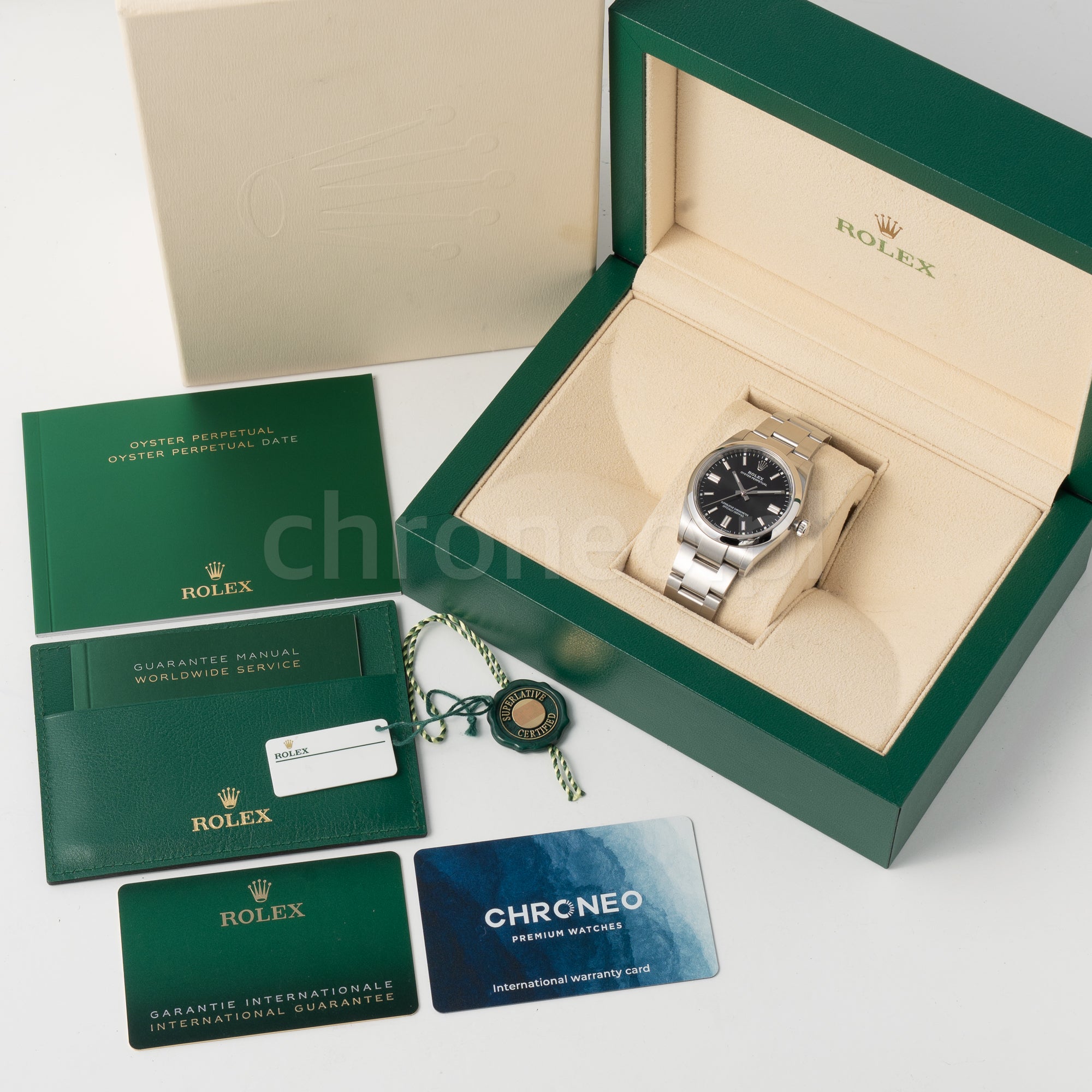 Rolex Oyster Perpetual 36 126000 Black