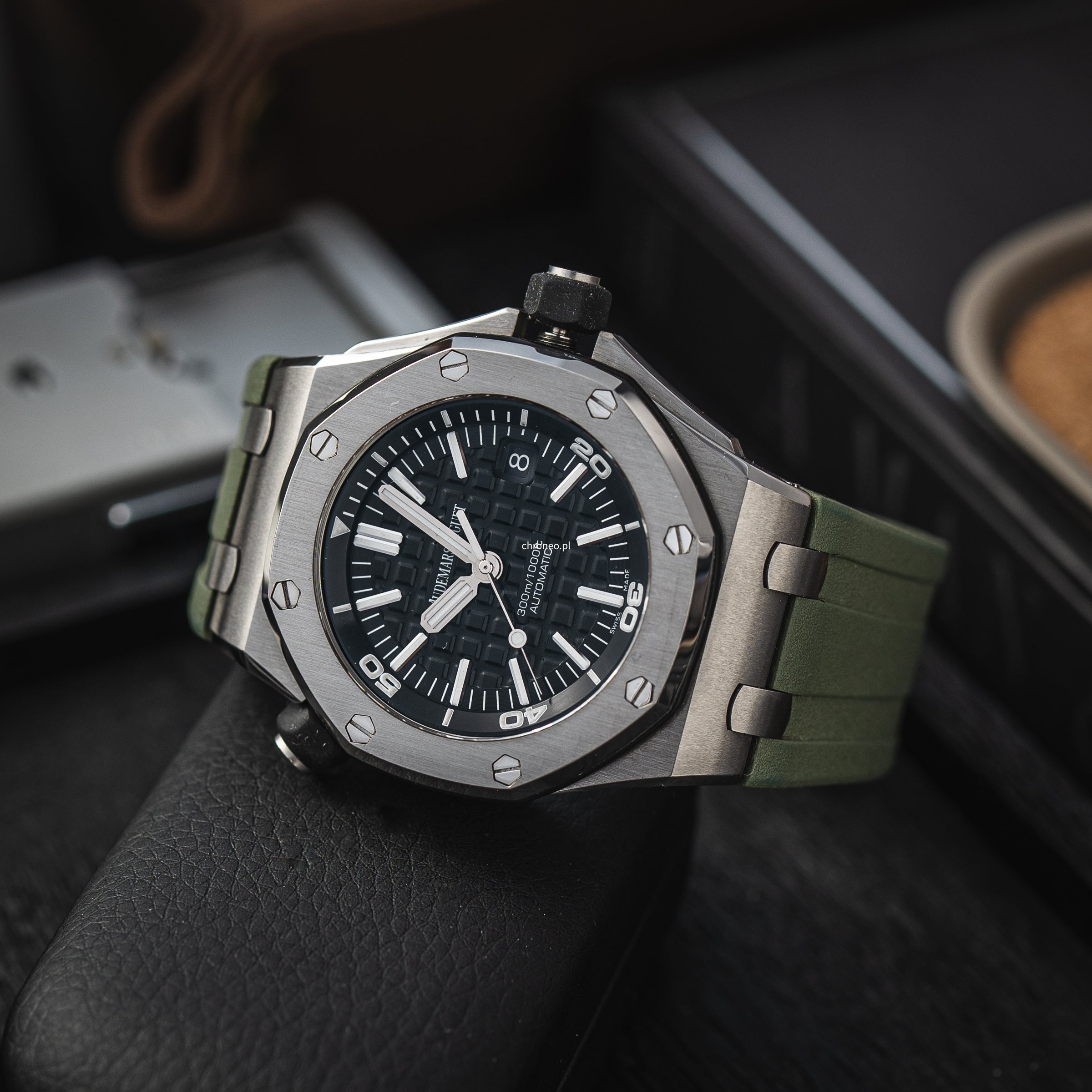 Audemars Piguet Royal Oak Offshore Diver 42 mm ref. 15703ST.OO.A002CA.0