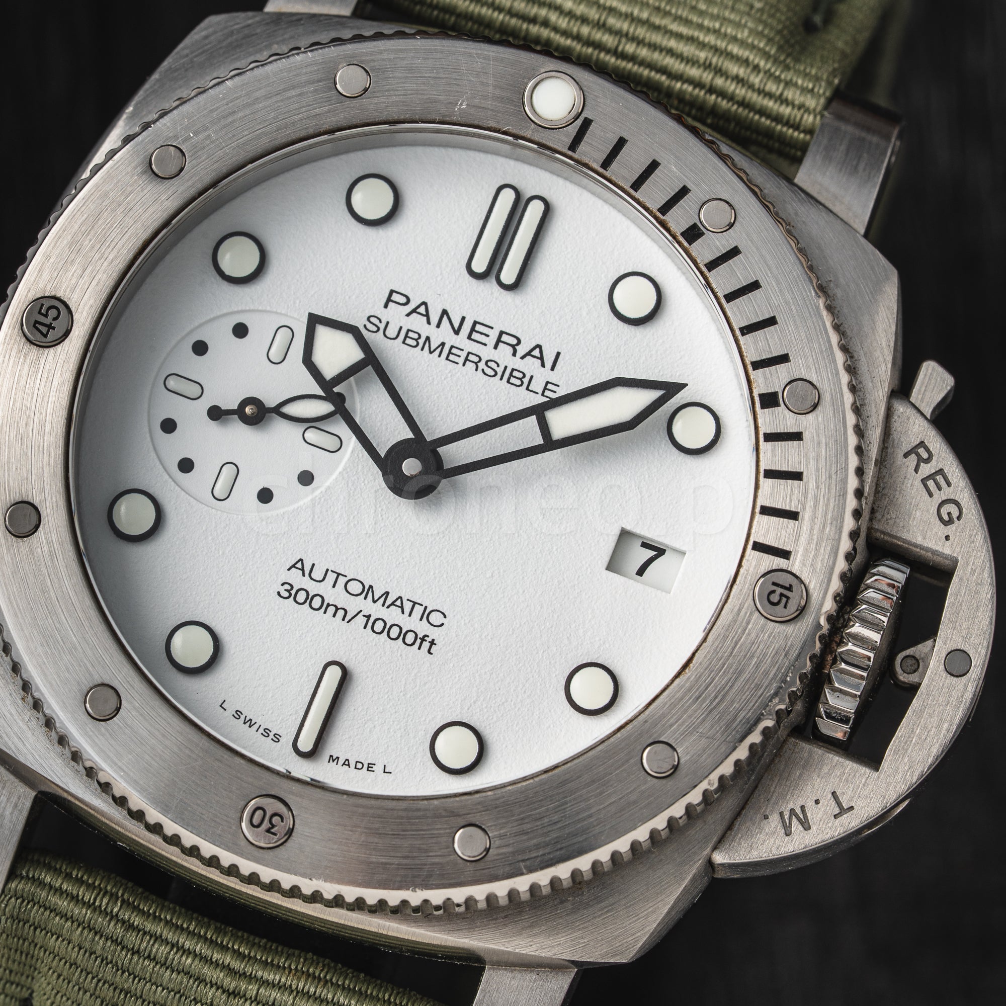 Panerai Submersible Bianco Pam02223