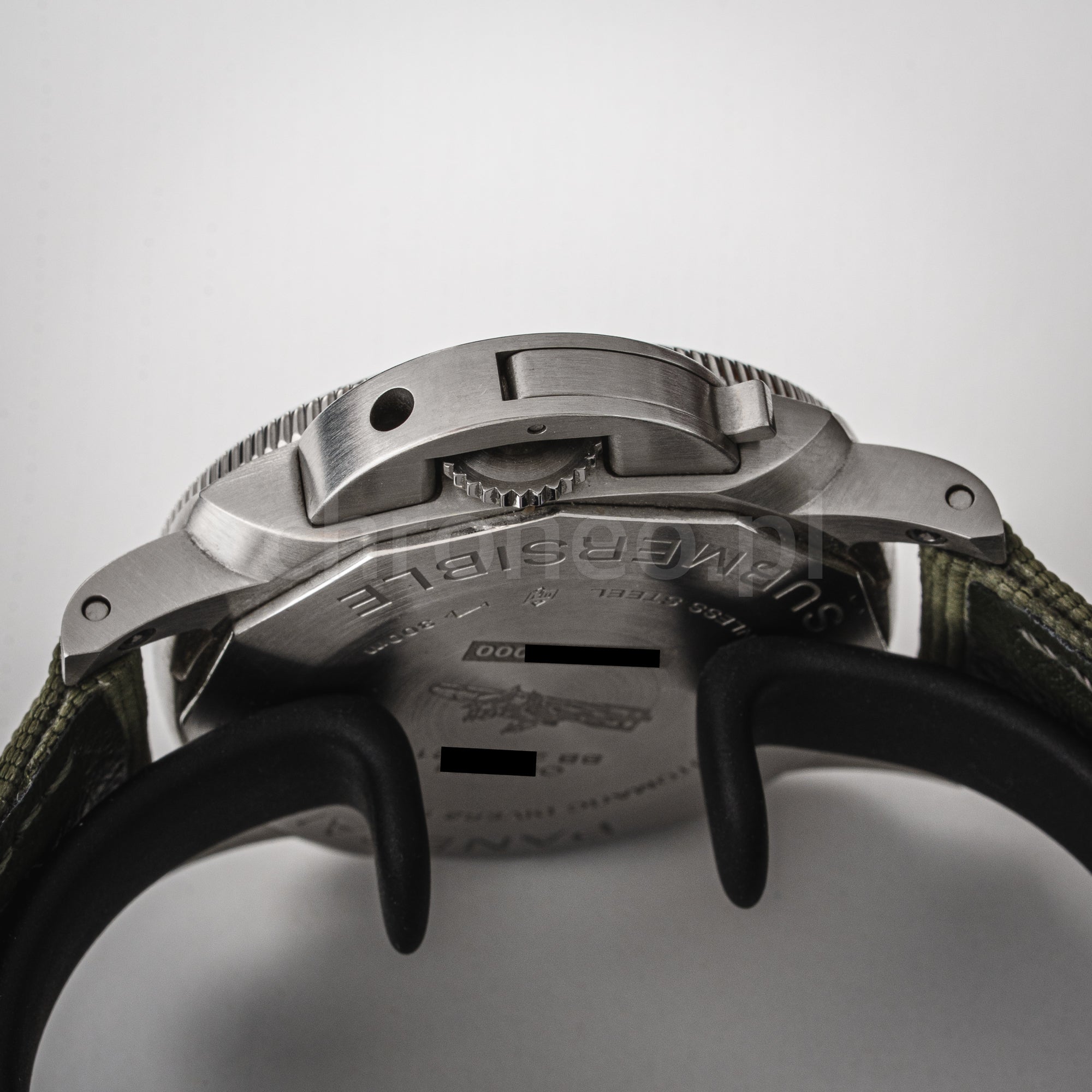 Panerai Submersible Bianco Pam02223