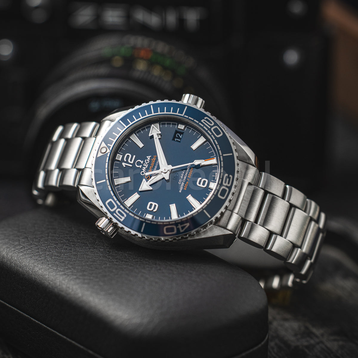 Omega Seamaster Planet Ocean 40 mm ref. 215.30.40.20.03.001