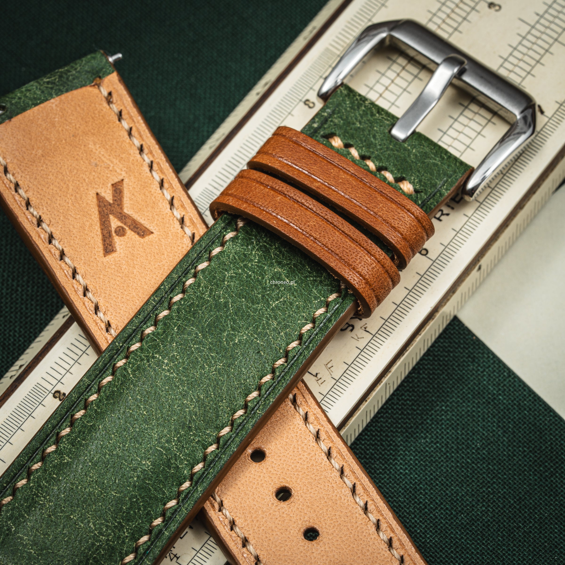 Ręcznie szyty pasek do zegarka A. Kucharski Leather Badalassi Carlo Double Green/Camel 20 mm