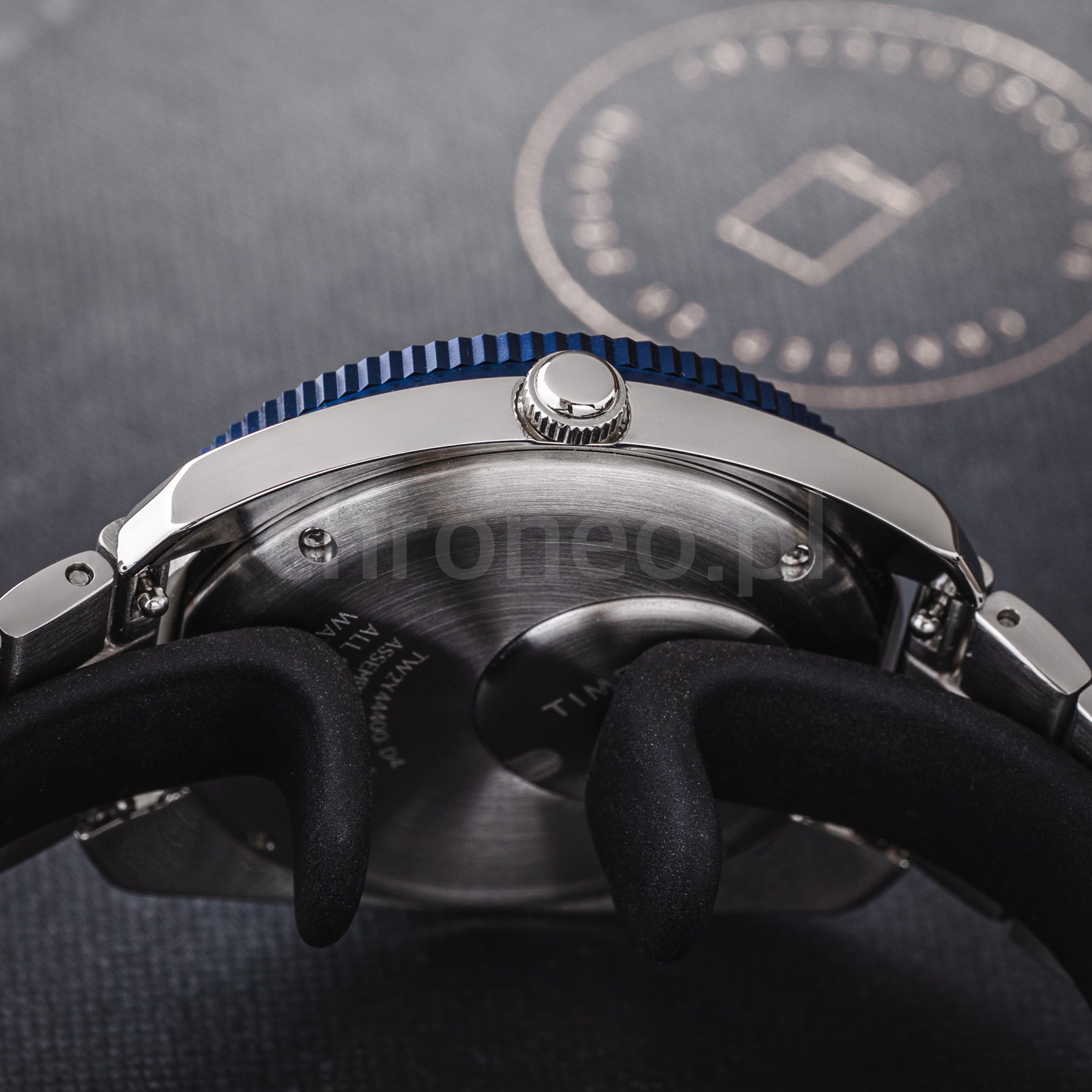 Timex Q Timex 1971 Velocity 36 mm ref. TW2Y44400