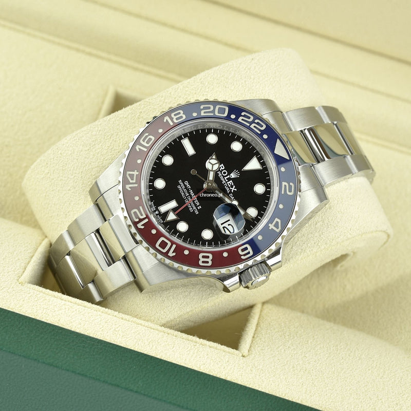 Rolex GMT-Master II "Pepsi" ref. 126710BLRO